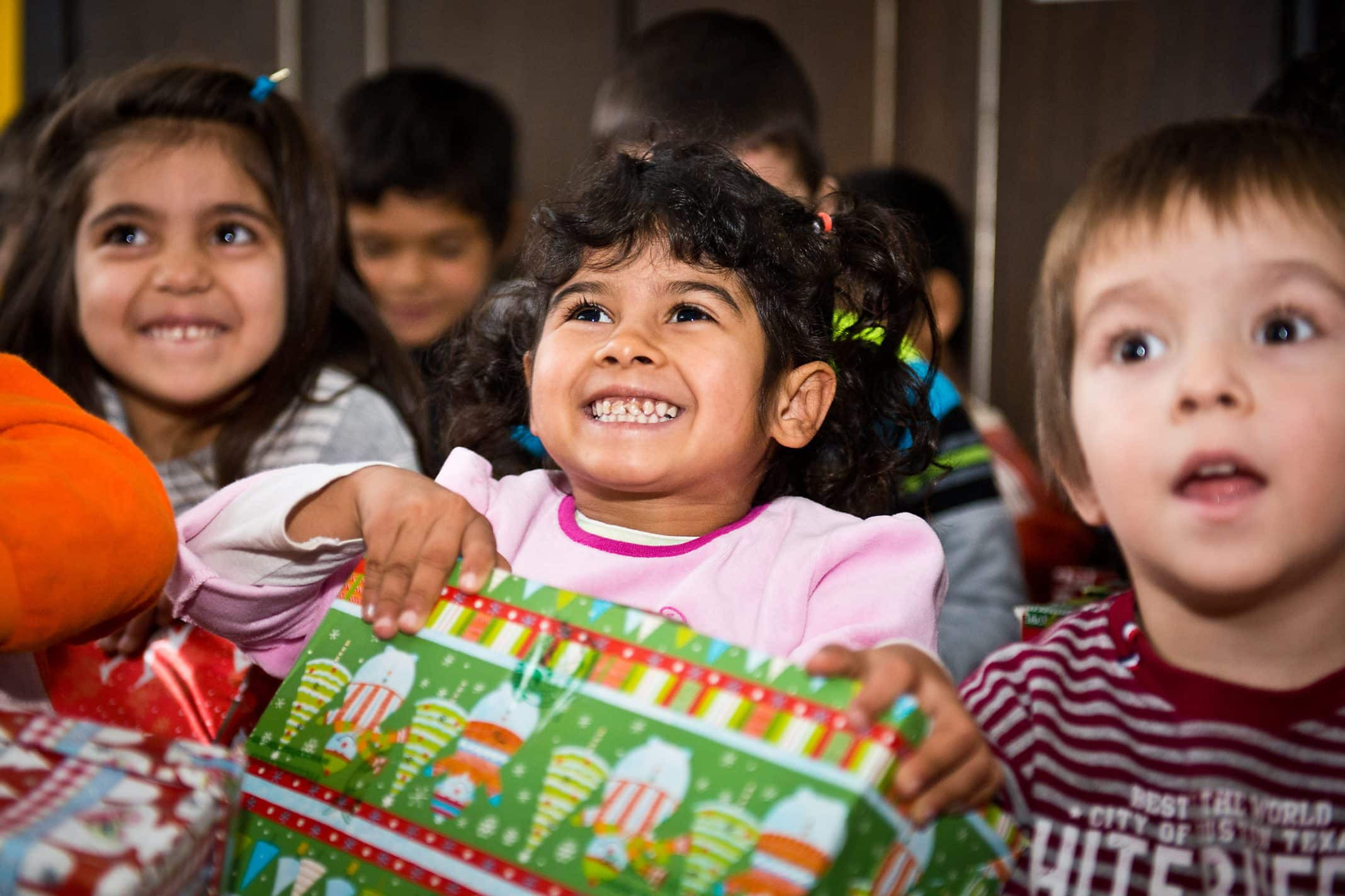 Geschenke Der Hoffnung 2014
 Weihnachten im Schuhkarton "Genauso wichtig wie Kleidung