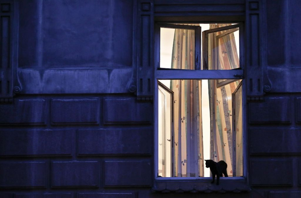 Geschenke Durch Offene Fenster
 Ein Gewitter über Stuttgart sorgt für leuchtende Blitze