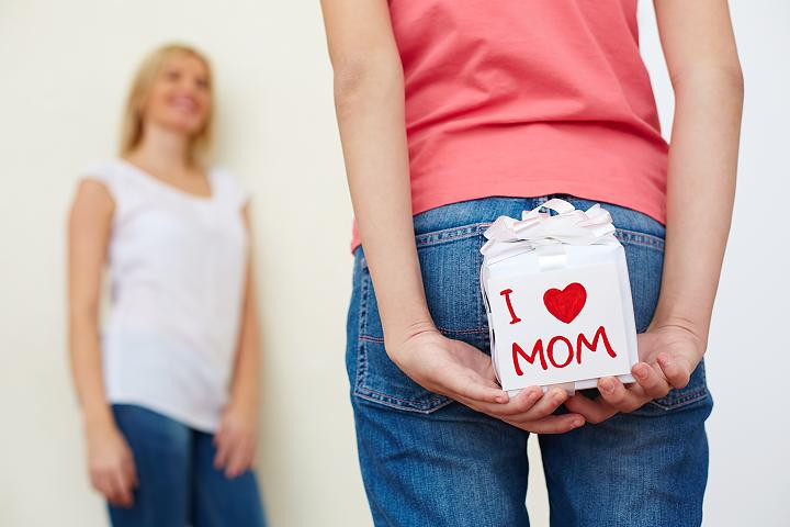 Geschenke Mütter
 Geschenke für Mütter So überraschst du deine Mama FOCUS