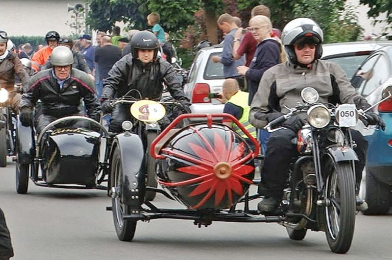 Geschenke Rund Ums Motorrad
 Motorrad "Rund um Münstereifel" – Rhein Eifel TV