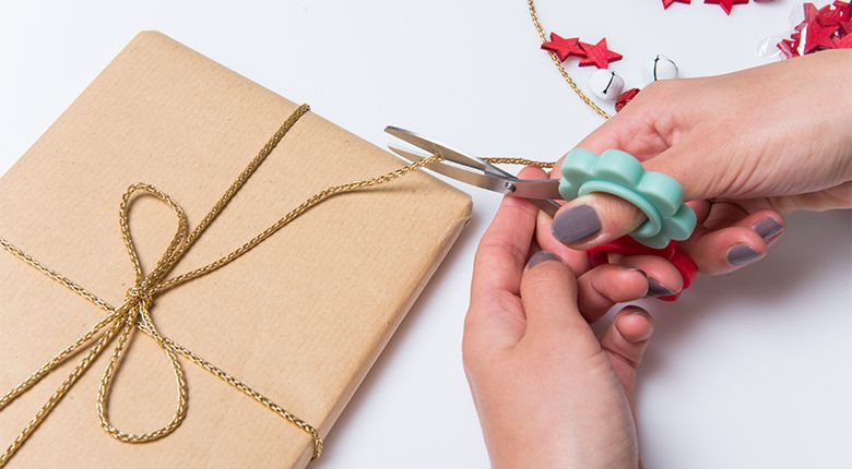 Geschenke Verpacken Anleitung
 Anleitung Geschenke verpacken mit kreativem Material