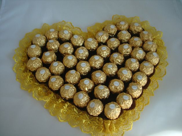 Geschenke Zur Goldenen Hochzeit Basteln Goldenes Herz
 Ein Herz aus Ferrero Pralinen DIY