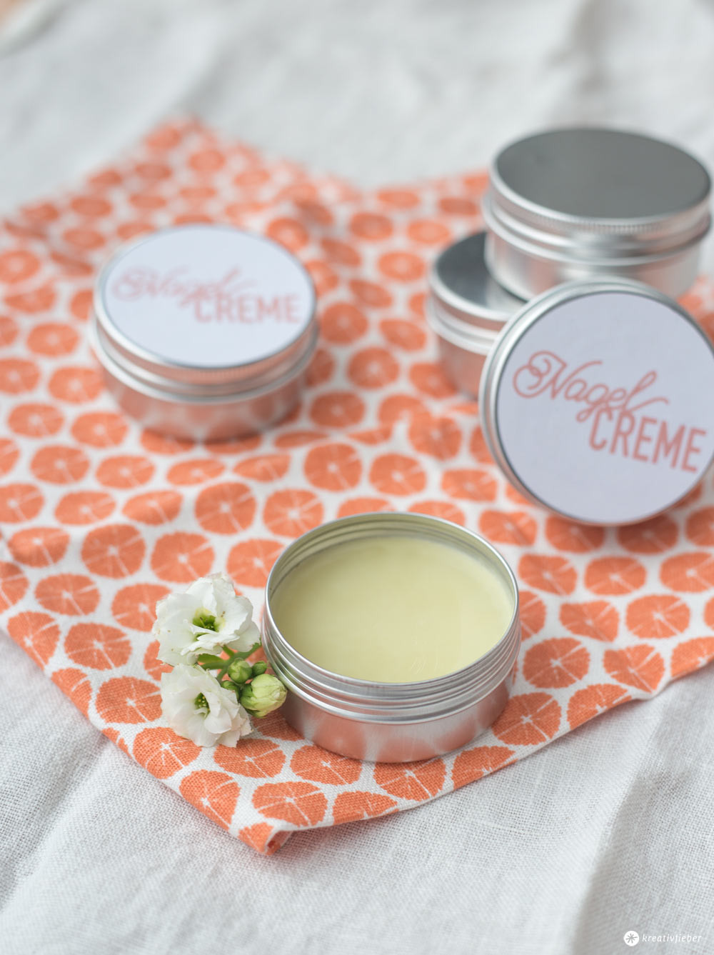 Geschenkideen Für Männer Zum Selbermachen
 DIY Nagelcreme mit Mandarinenduft kleine DIY Geschenkidee