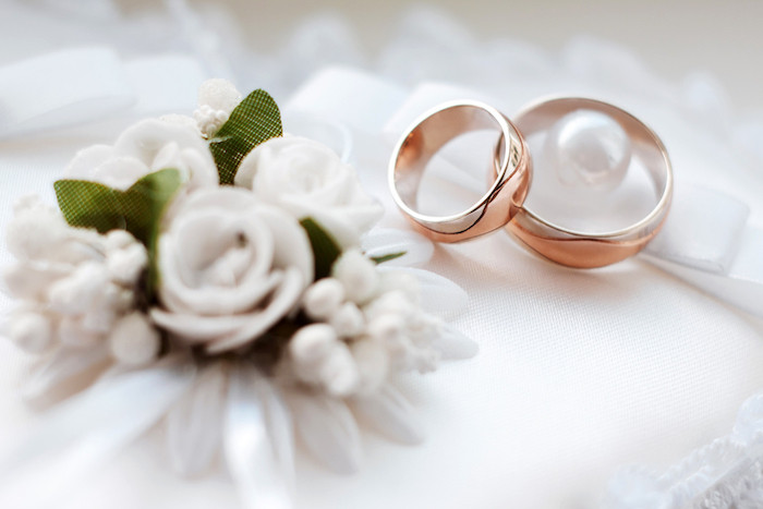 Goldene Hochzeit Symbole
 Die Trauringe Ein ewiges Symbol der wahren Liebe