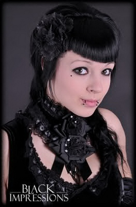 Gothic Frisuren Frauen
 Frisuren Gothic Frauen