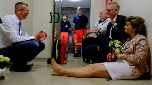 Graf Von Wedel Hochzeit
 Hochzeit in Wedel Oberschenkel im Standesamt gebrochen