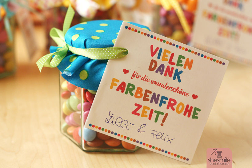Gratis Geschenke Kindergarten
 Abschiedsgeschenk "Farbenfrohe Zeit" Kostenlose