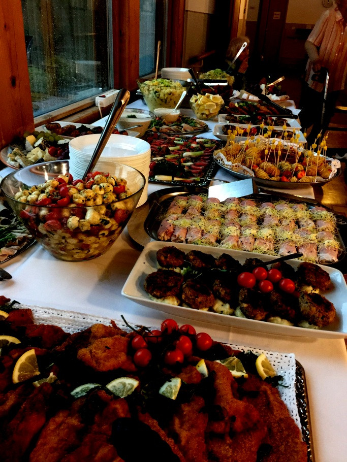 Grillbuffet Hochzeit
 Inspirierende Frisuren Halboffen 3 TOLLE Halboffene In 5