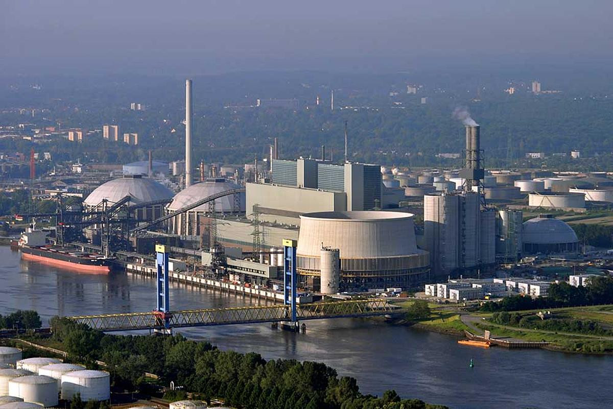 Größtes Schwimmbad Deutschland
 Moorburg Deutschland größtes Steinkohlekraftwerk am Netz