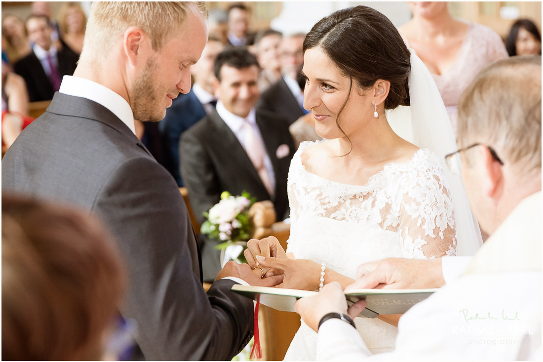 Gut Sonnenhausen Hochzeit
 Marina und Didi Heiraten in Glonn Feiern in Gut