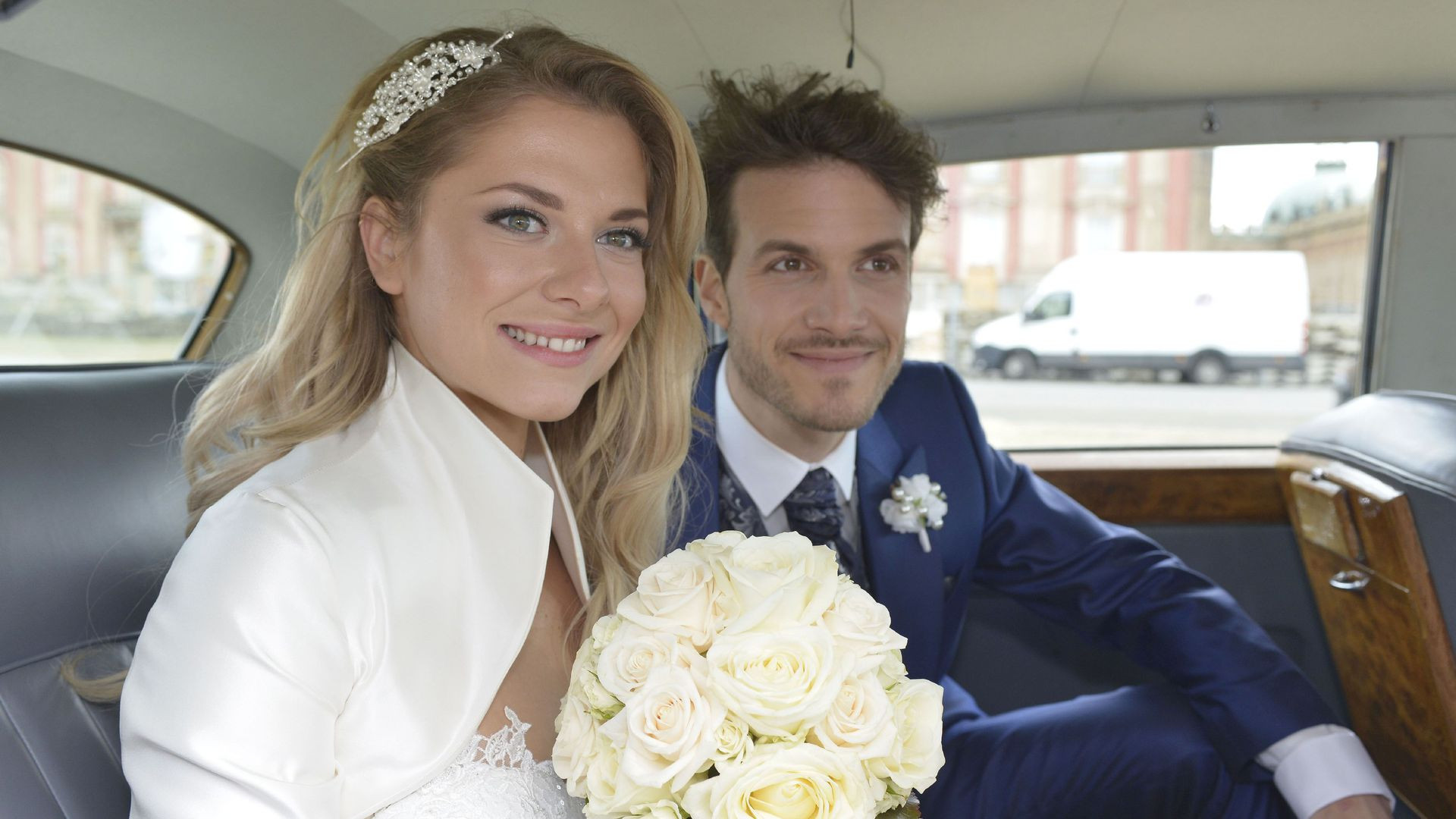 Gzsz Sunny Hochzeit
 Mega GZSZ Überraschung Sunny hat Felix wirklich