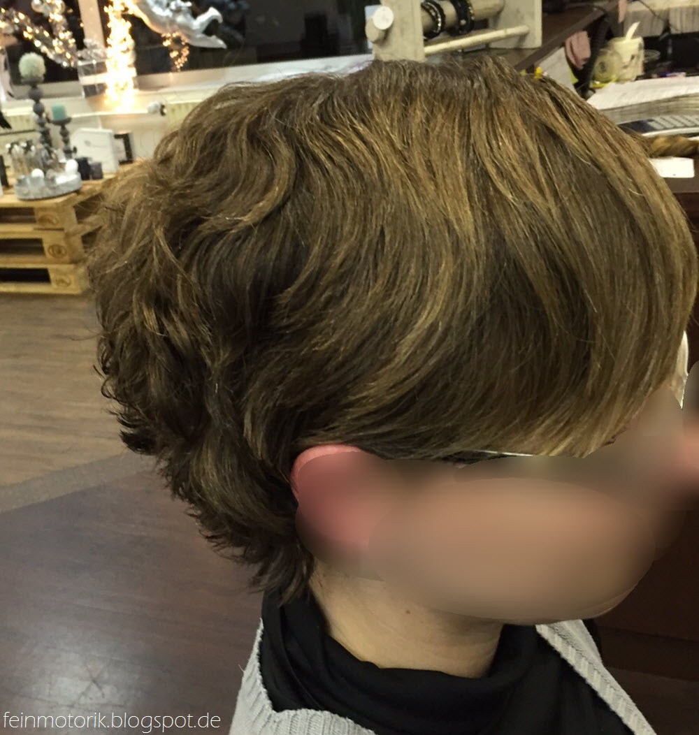 Haarschnitt Mit Herz
 Haarschnitt mit Herz schnipp schnapp Haare ab