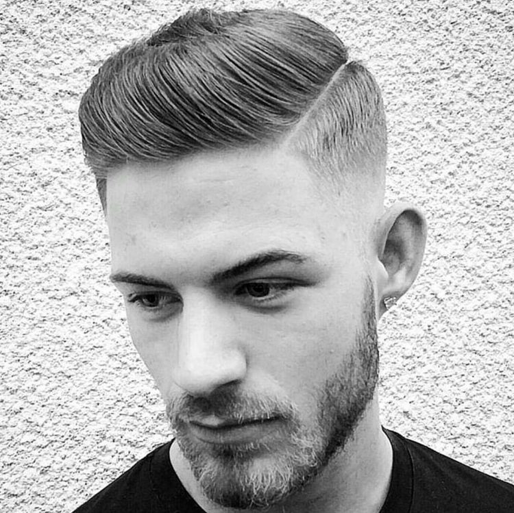 Haarschnitt Undercut
 Undercut Männer Trendfrisur facettenreich wandelbar und