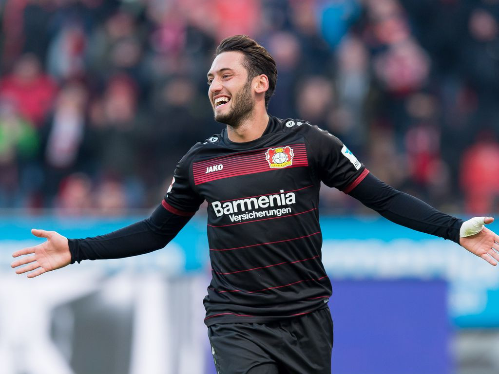 Hakan Calhanoglu Hochzeit
 Nächste Fußball Hochzeit Bayer Star heiratet Jugendliebe