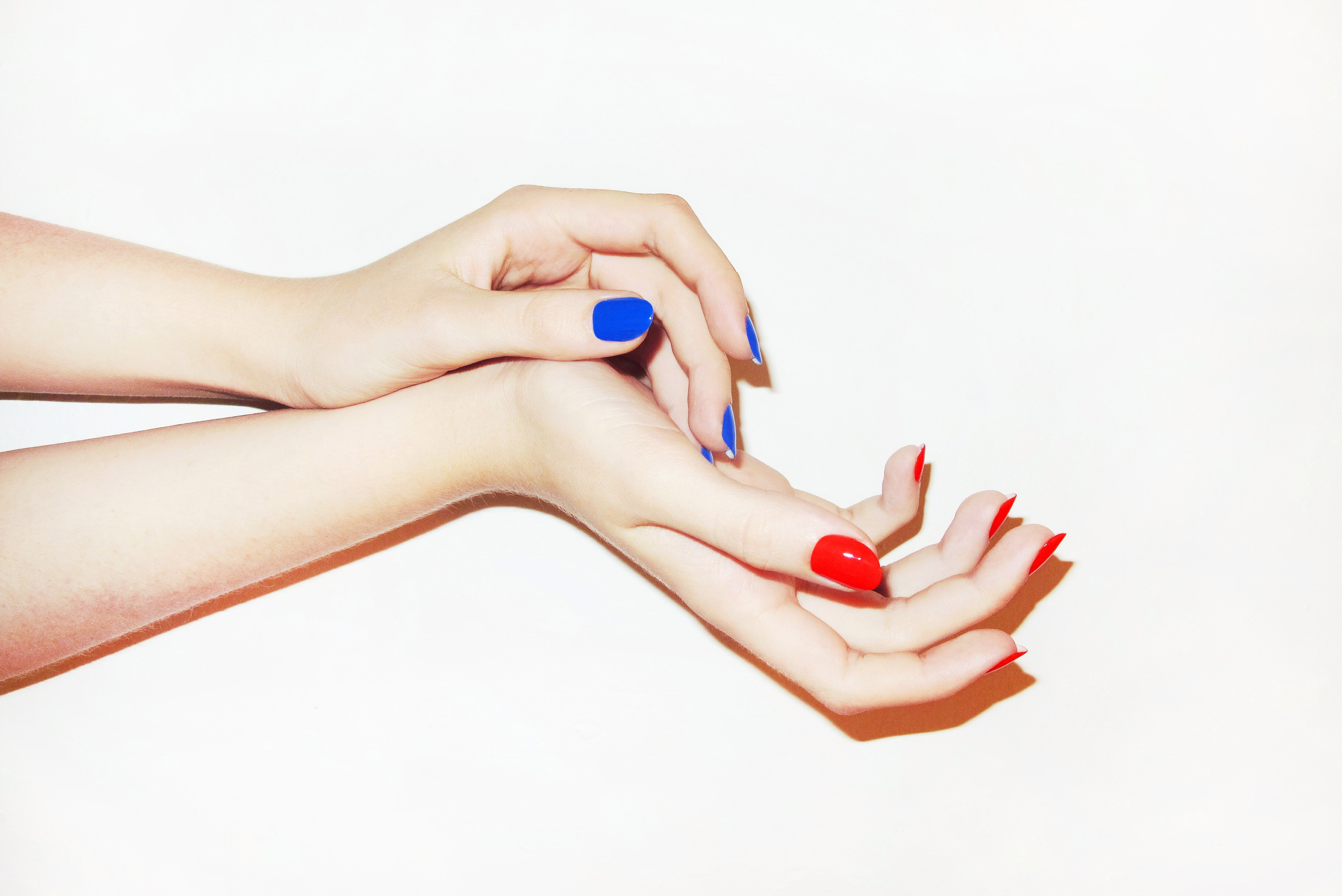 Hand Maniküre
 Nail Maintenance Tips from a Hand Model The Coveteur