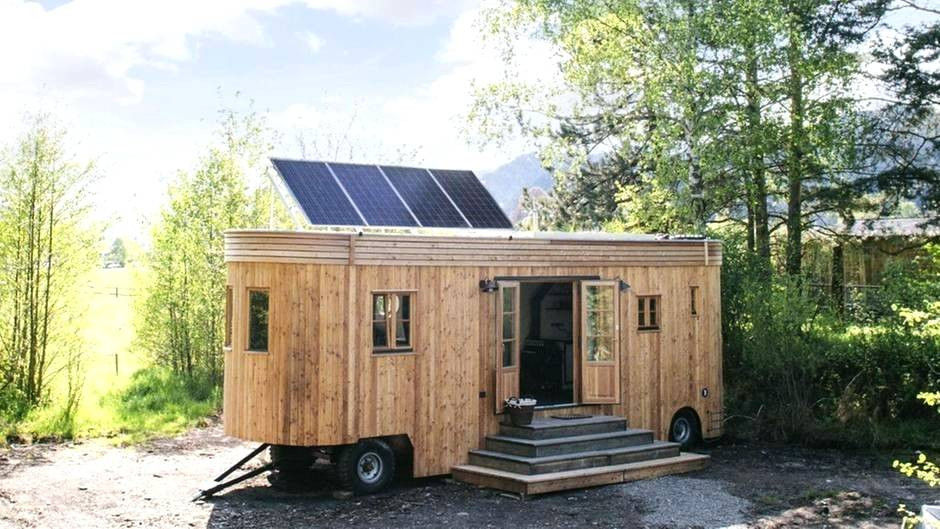 Haus &amp; Grund
 Mobiles Haus Mit Blechdach Und Solaranlage Mobiles Camping