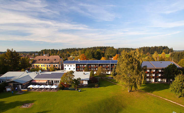 Haus Chiemgau
 Kolping Familienhotel Haus Chiemgau