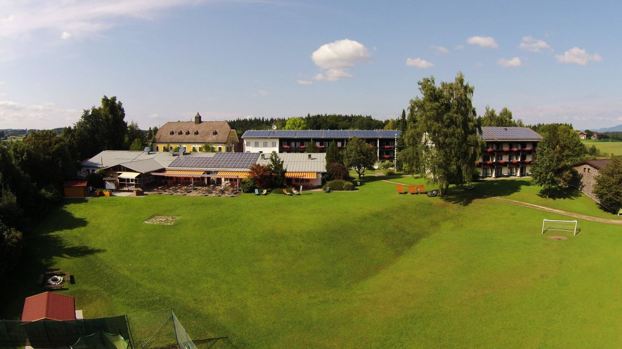 Haus Chiemgau
 Kolping Familienhotel Haus Chiemgau Teisendorf