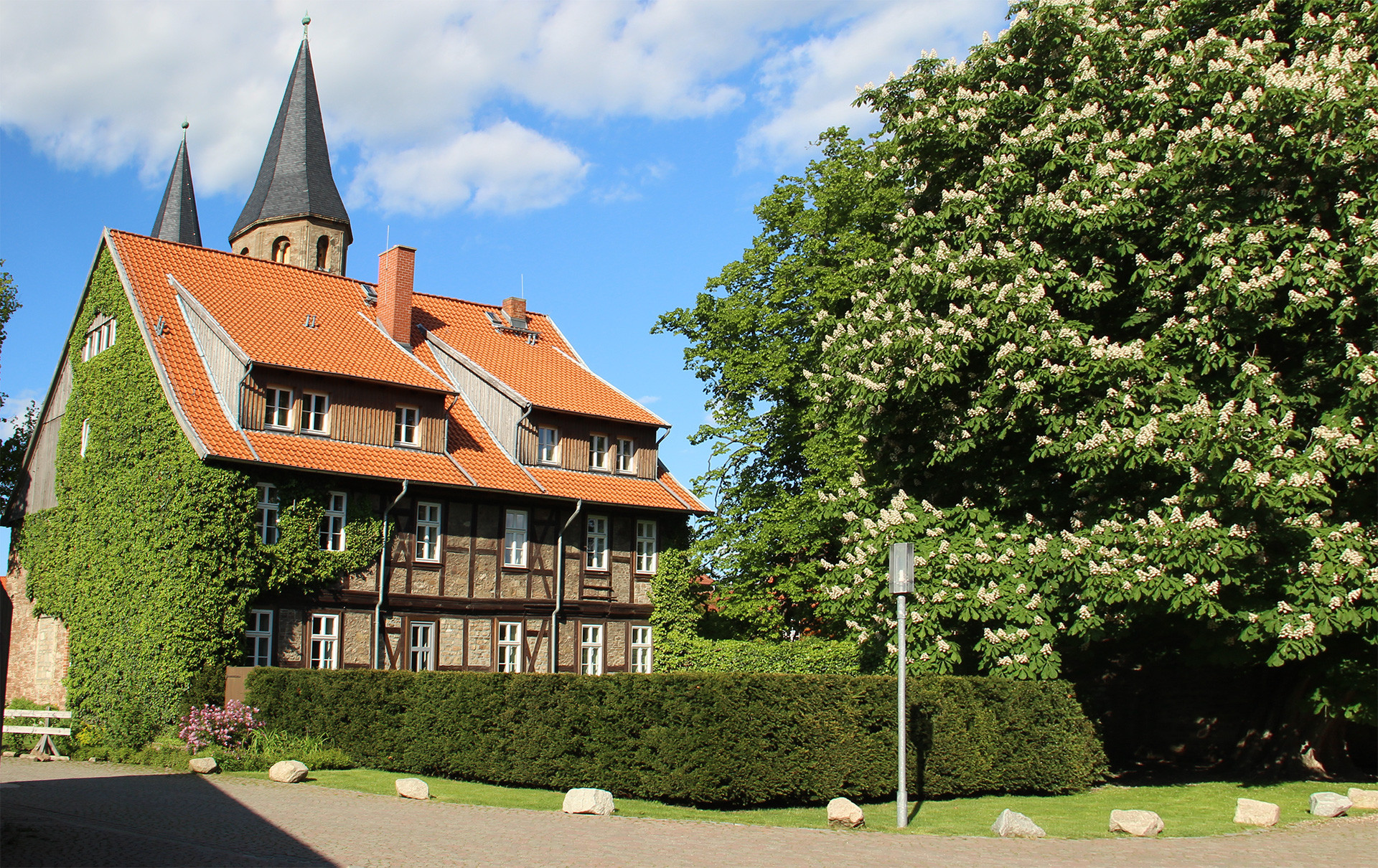 Haus Der Stille
 Wir über uns Haus der Stille im Kloster Drübeck