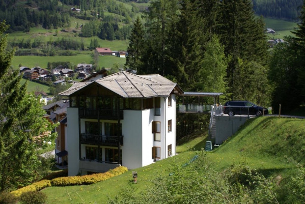 Haus Im Turm
 Haus im Turm Appartmentvermittlung Reichl