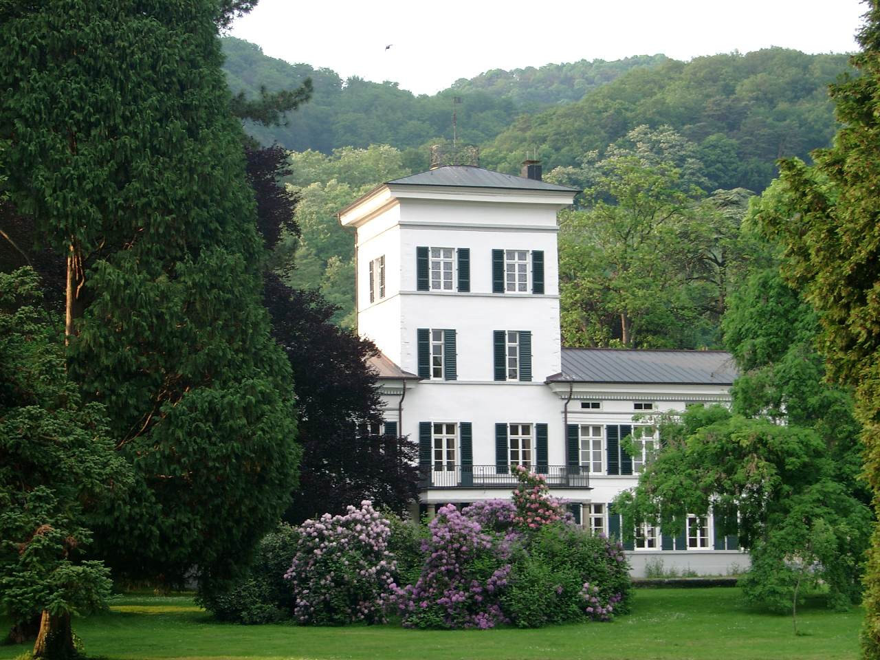 Haus Im Turm
 File Haus im Turm Rhoendorf Wikimedia mons