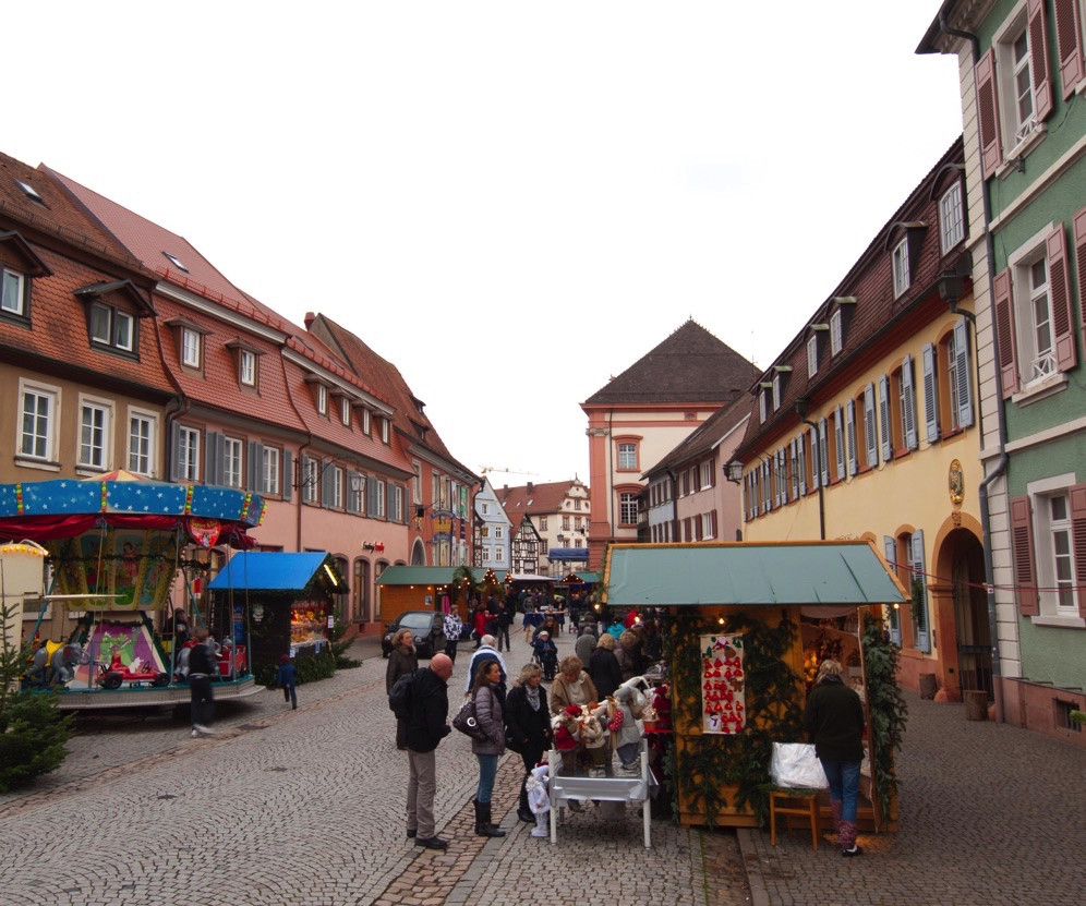 Haus Kaufen Gengenbach
 Fotos Gengenbach Rathaus größter AdventsKalender