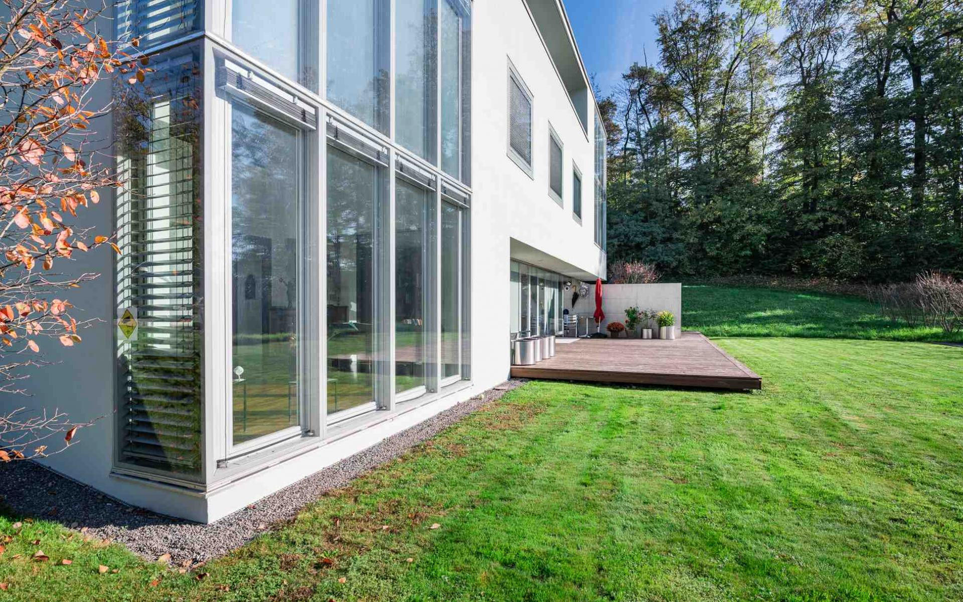 Haus Kaufen Laubach
 12 Zimmer Haus in Luzern Exklusives Zweifamilienhaus an