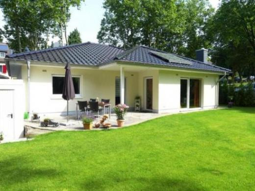 Haus Kaufen Solingen
 Ebenerdige Effizienz KFW 70 Bungalow in ruhiger Lage