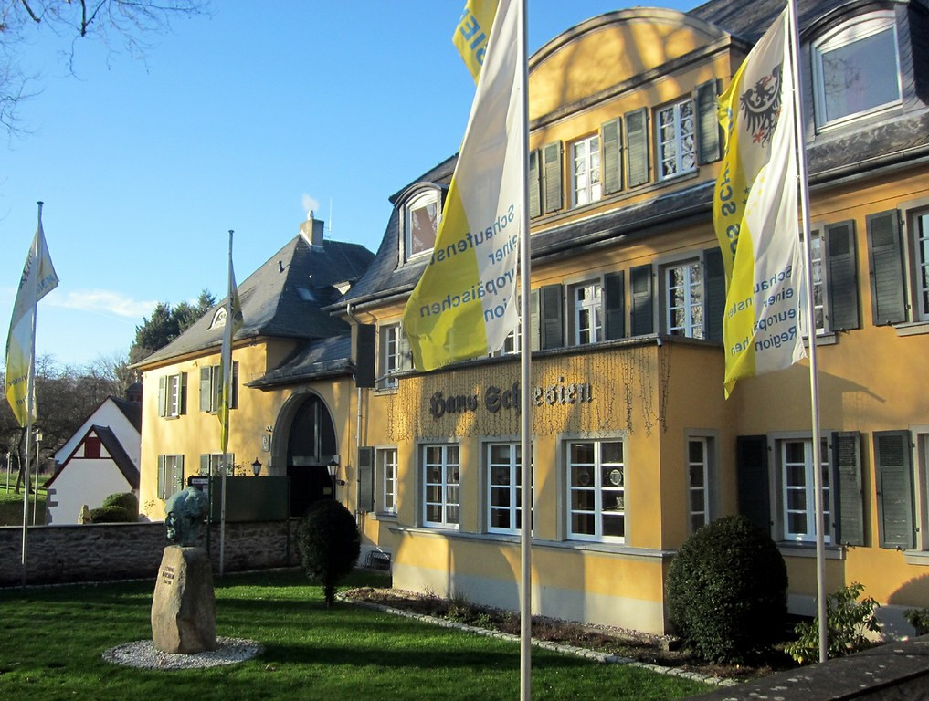 Haus Schlesien
 Haus Schlesien Heisterbacherrott