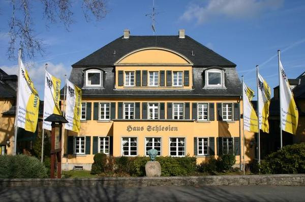 Haus Schlesien
 Haus Schlesien Königswinter Heisterbacherrott