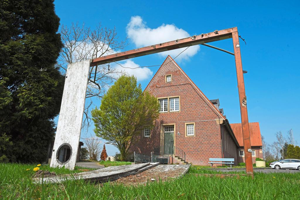 Haus Walstedde
 „Haus Walstedde“ übernimmt Brockhausen wird wieder Schule