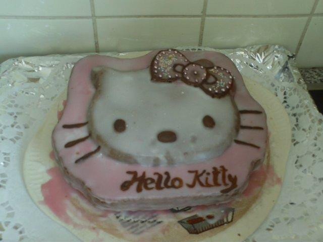 Hello Kitty Kuchen
 Hello KItty Kuchen Motivbackform Rezept kochbar