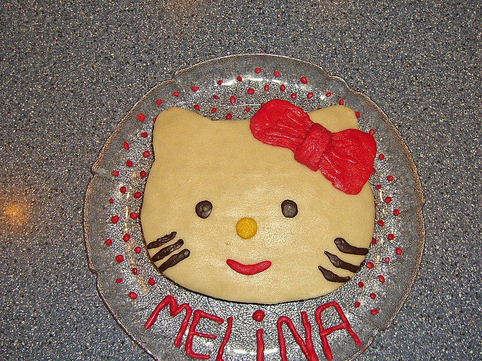 Hello Kitty Kuchen
 Zebra "Hello Kitty" Kuchen Rezept mit Bild von