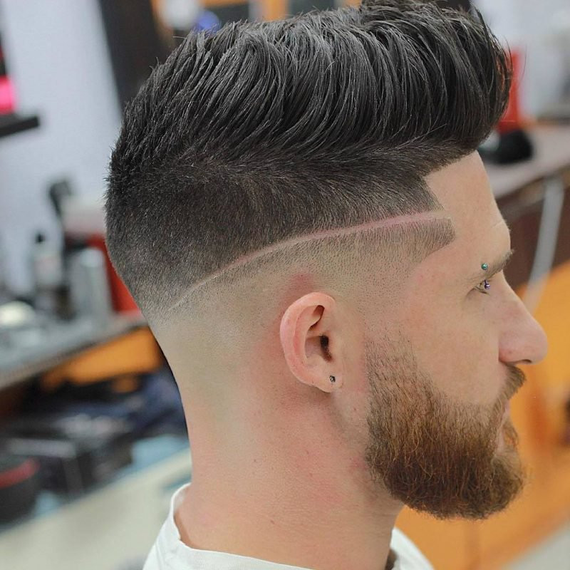 Herren Frisuren Sidecut
 Männer Frisuren 2018 trendige Pompadour Frisur für