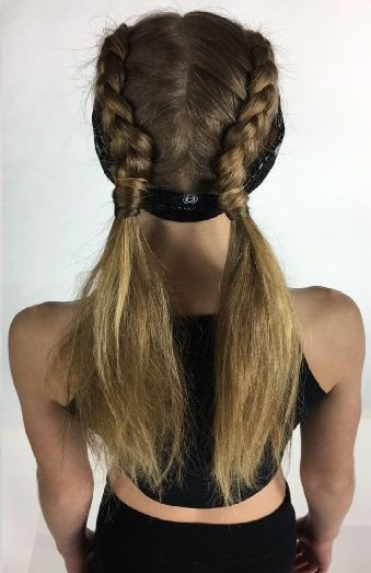 Hip Hop Frisuren
 A Dancewear Solutions model hairdo Perfect for hip hop