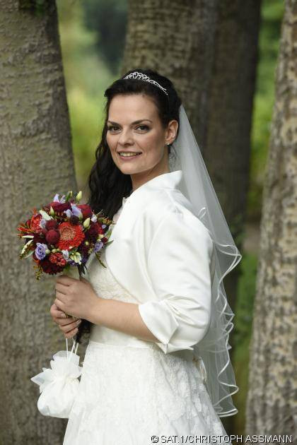 Hochzeit Auf Den Ersten Blick Jubiläum
 "Hochzeit auf den ersten Blick" Hier zeigt Romy ihr