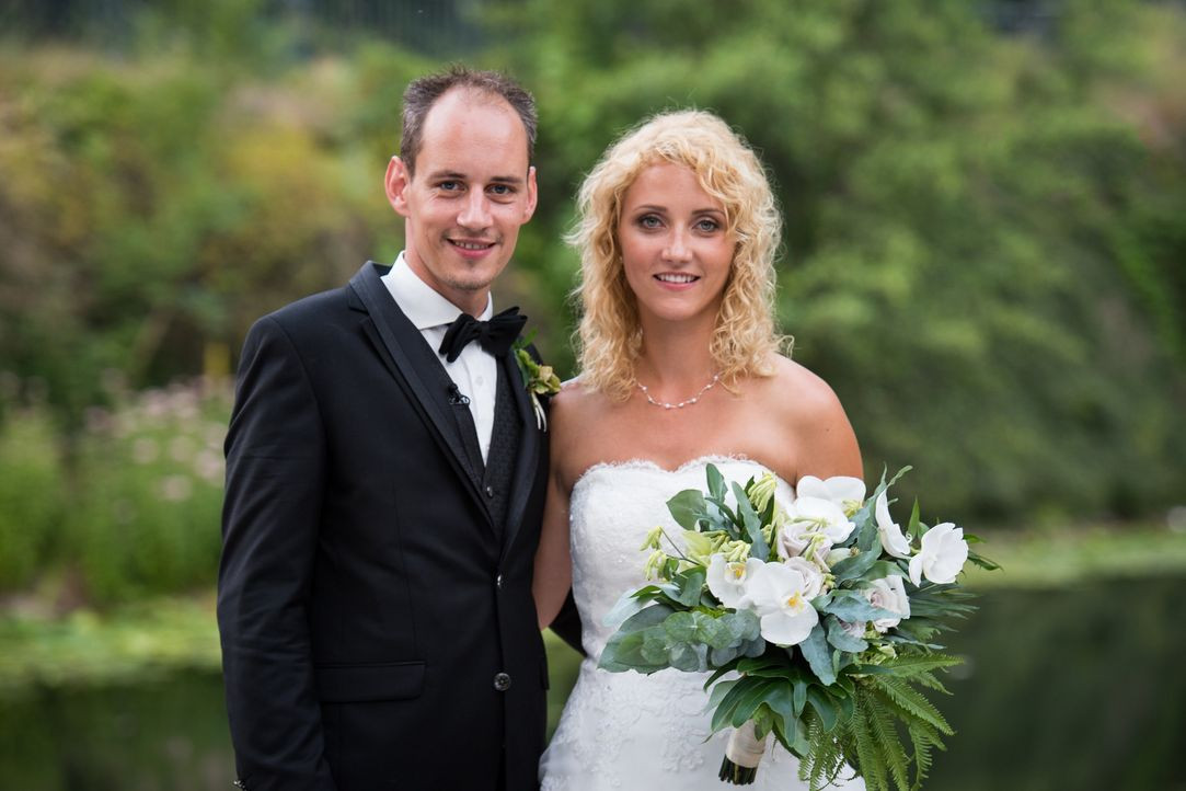 Hochzeit Auf Den Ersten Blick Jubiläum
 Selina und Steve Hochzeit auf den ersten Blick Episode 1