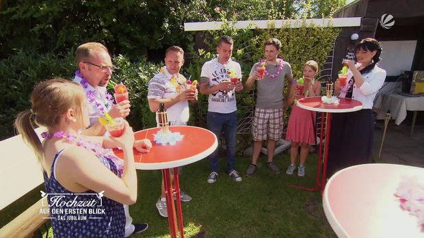 Hochzeit Auf Den Ersten Blick Jubiläum
 Hochzeit auf den ersten Blick Das Jubiläum