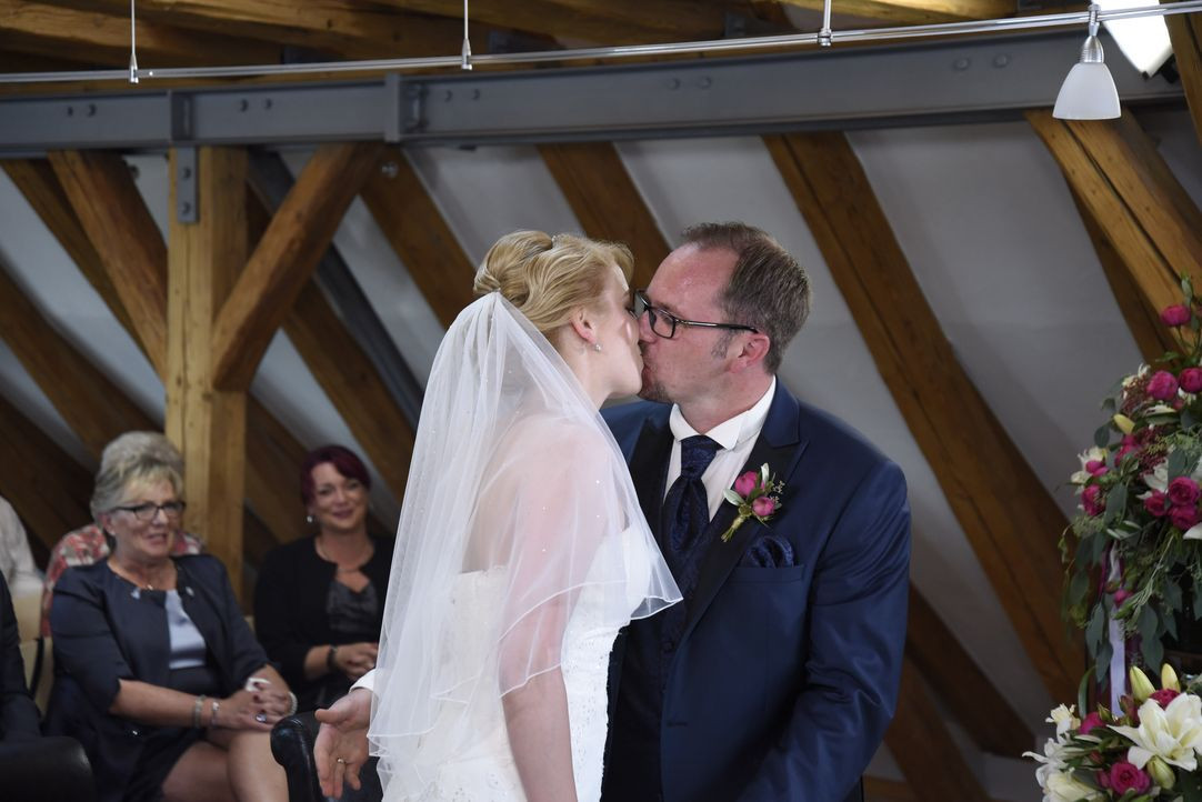 Hochzeit Auf Den Ersten Blick Kathrin
 Hochzeit auf den ersten Blick Die schönsten Bilder aus