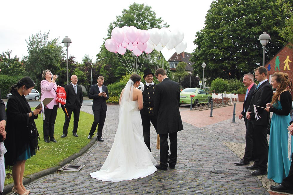 Hochzeit Duden
 Von Rosen inspiriert Hochzeit in Wilhelmshafen