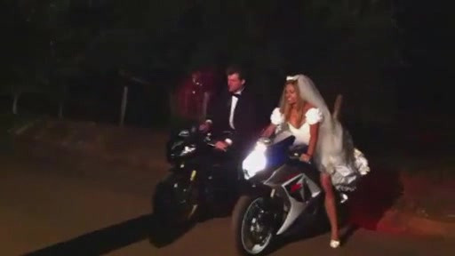 Hochzeit Motorrad
 Motorrad Hochzeit Cris R1 Mit Burnout in Hochzeitsnacht