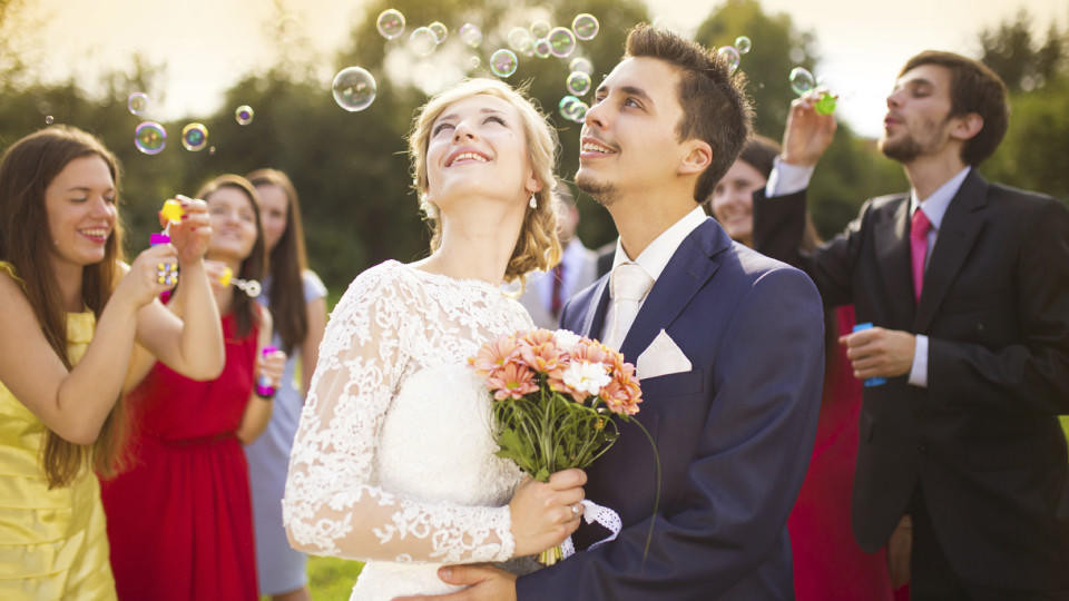 Hochzeit Namensänderung
 Namensänderung Neuer Nachname nach der Hochzeit