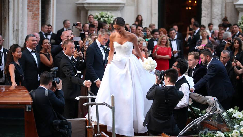 Hochzeit Schweinsteiger
 Hochzeit von Bastian Schweinsteiger Das Brautkleid von