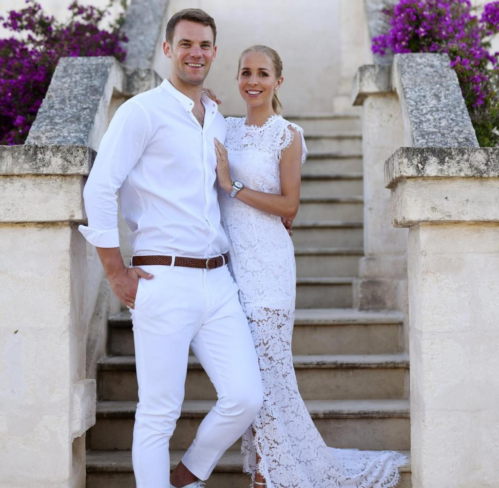 Hochzeit Von Manuel Neuer
 Bayern Torwart Manuel Neuer feiert seine Traumhochzeit