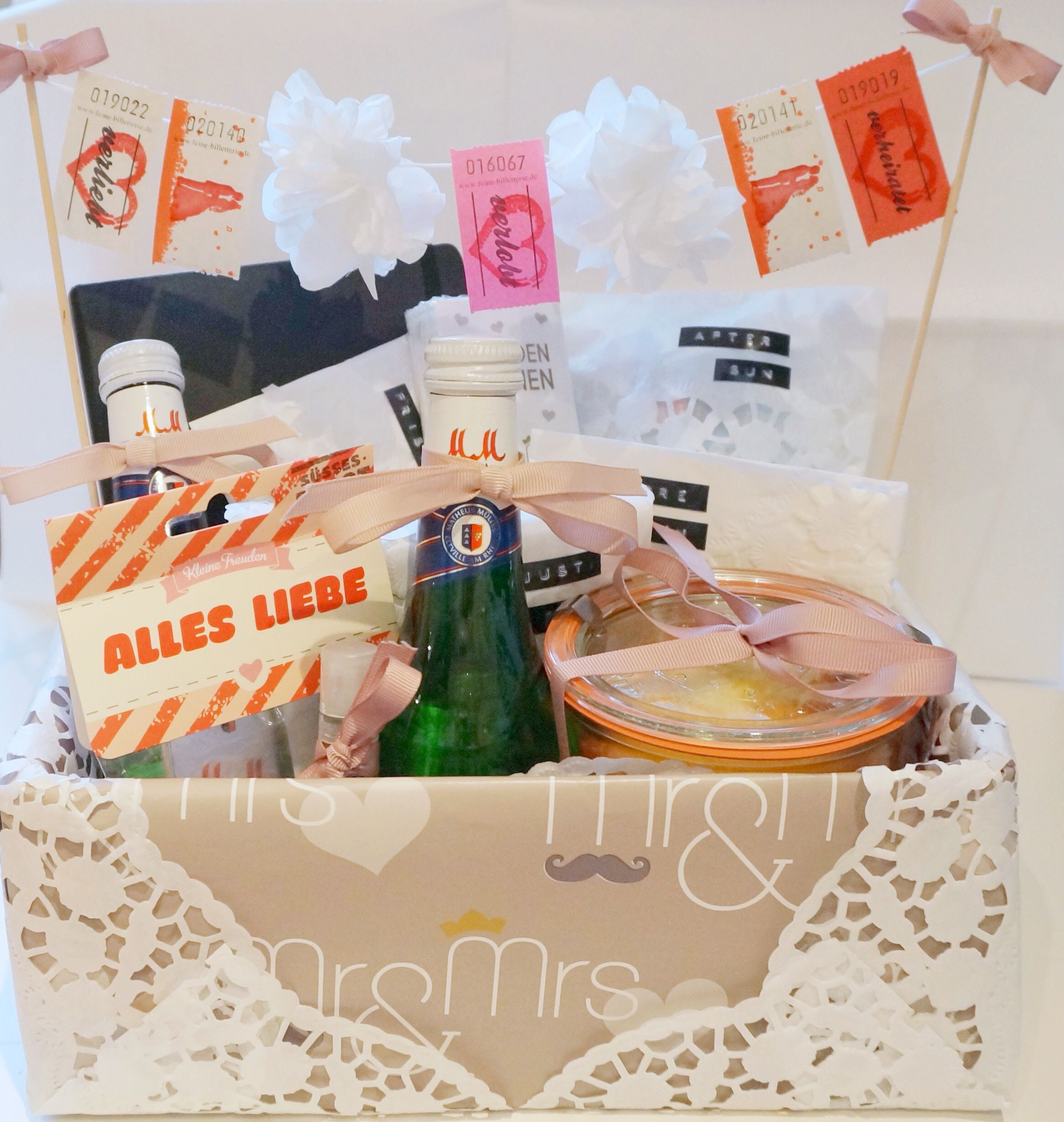 Hochzeitsgeschenk Diy
 DIY Hochzeitsgeschenk Hochzeitsbox