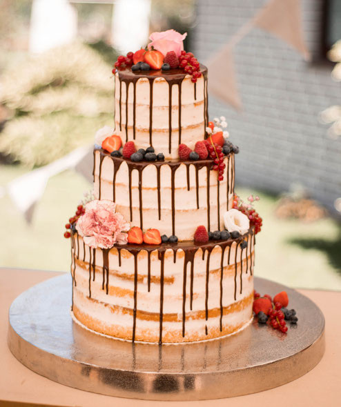 Hochzeitstorte Schokolade
 Naked Cake Hochzeitstorte coucoutorten