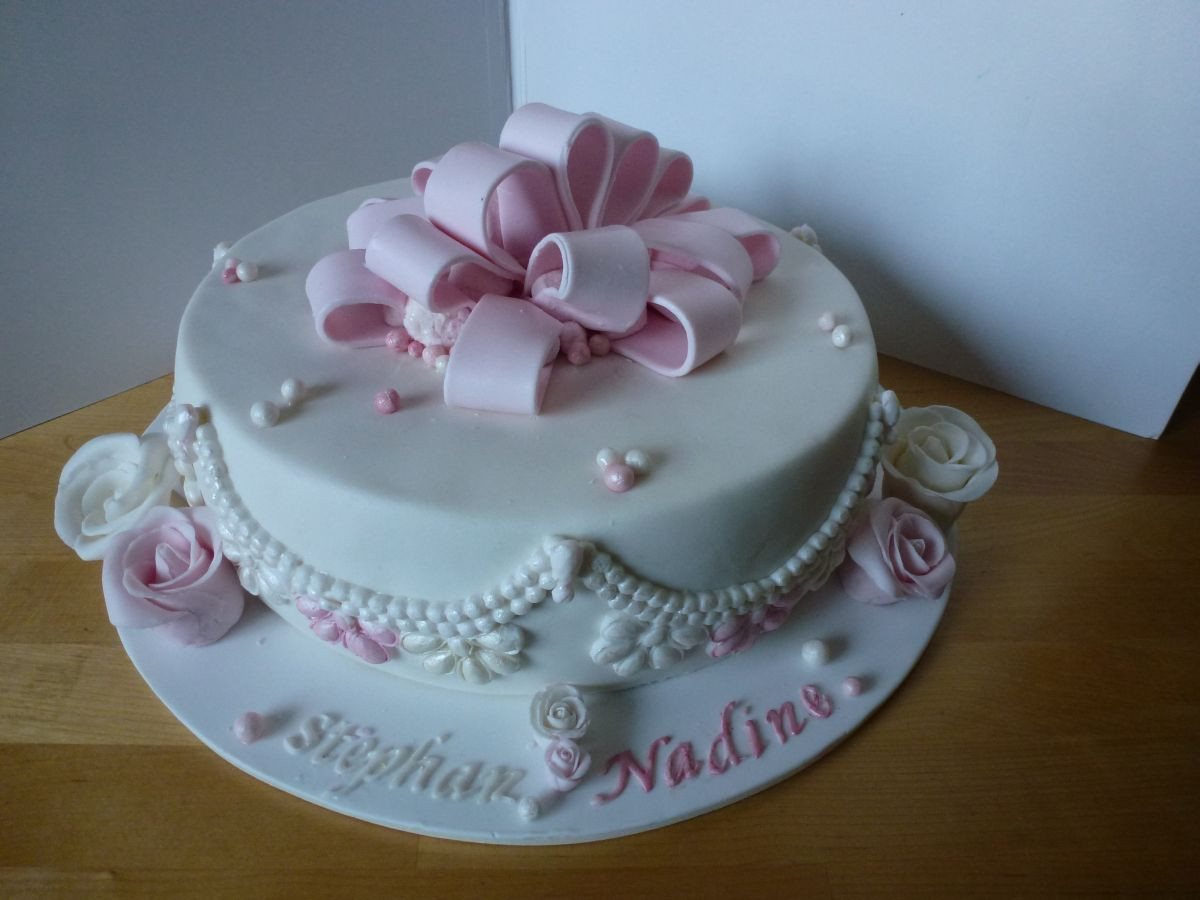 Hochzeitstorte Selber Machen Mit Fondant
 Jane s Backstube Torten