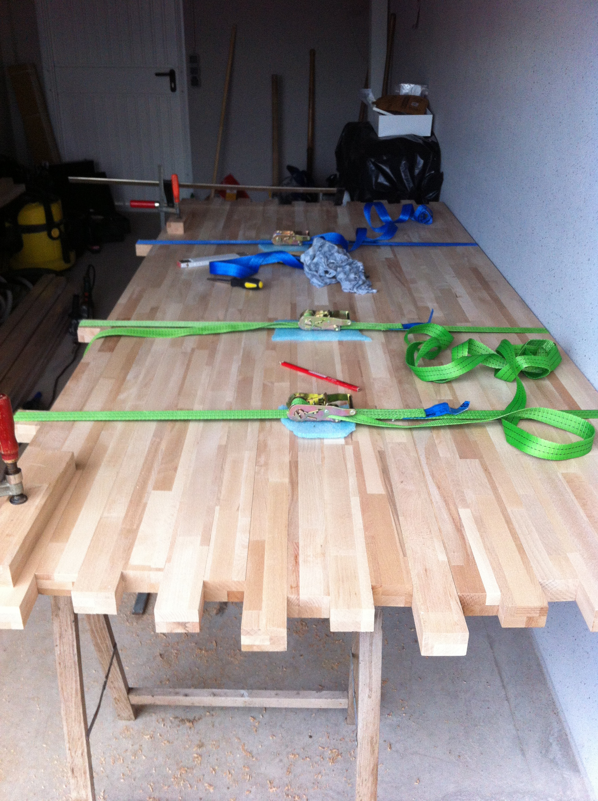 Holztisch Diy
 DIY – Esstisch selbst gemacht