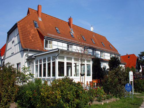 Hotel Haus Am Meer
 Hotel Haus am Meer in Ahrenshoop alle Hotel Arrangements