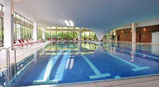 Hotel Mit Schwimmbad
 Hotel mit Schwimmbad auf Rügen